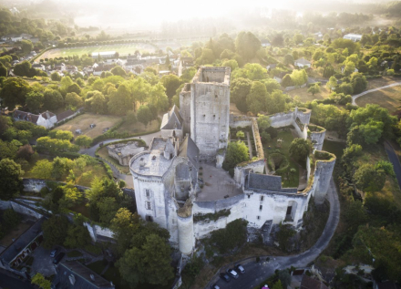 vue aérienne drone du Donjon de loches