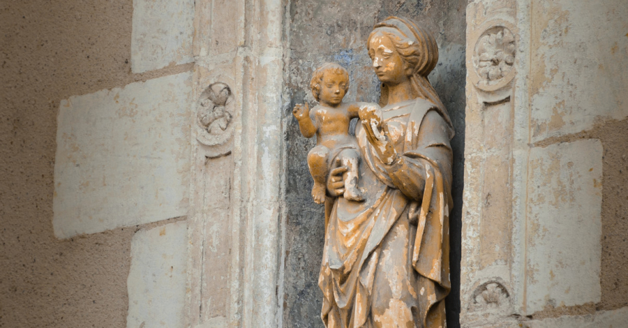 sainte vierge porte Picois Loches