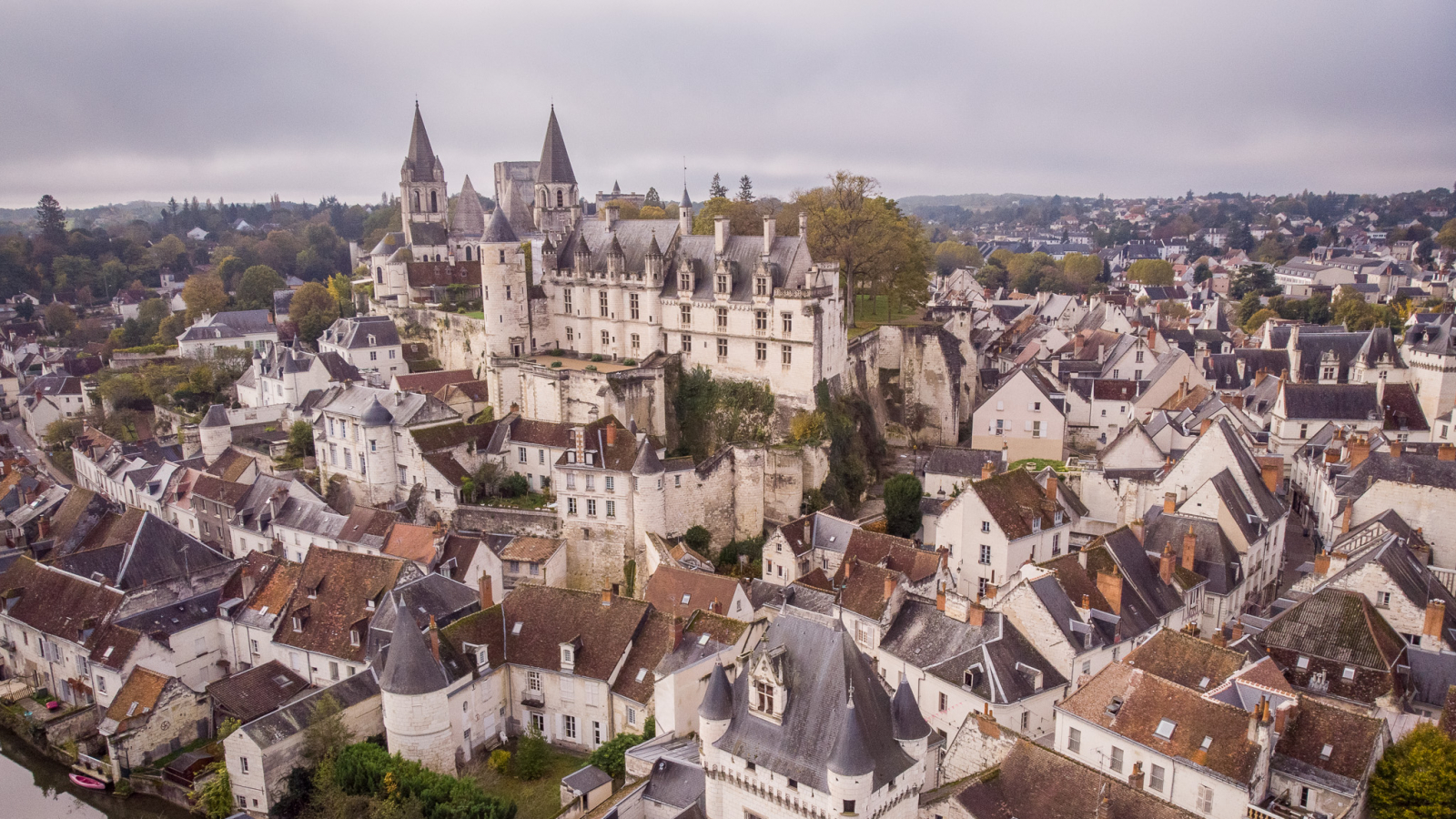 vie aérienne cité royale loches