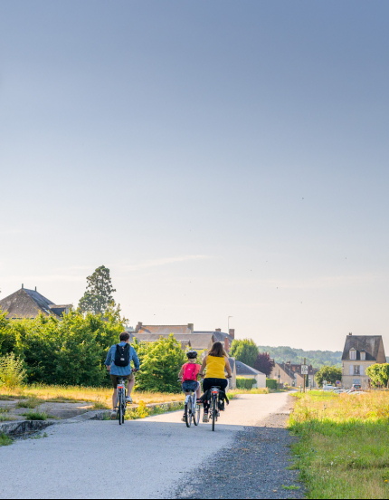velo famille descartes voie verds du sud Touraine