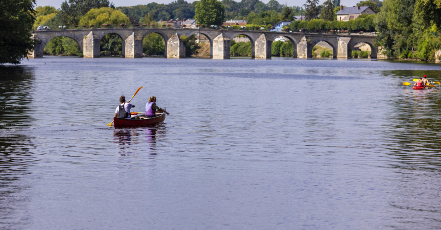 canoë sur la Creuse à Descartes