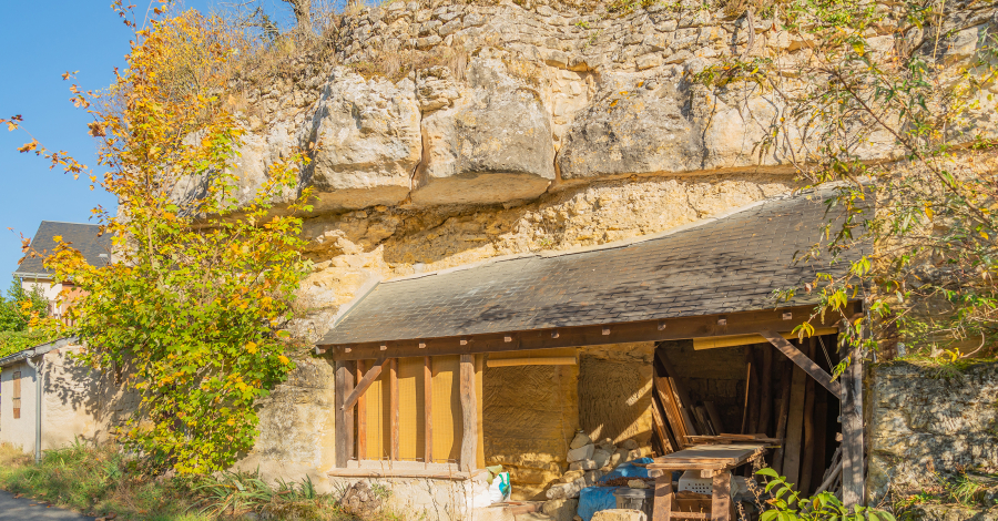 Les Côteaux hameau en troglo à Sepmes et Draché