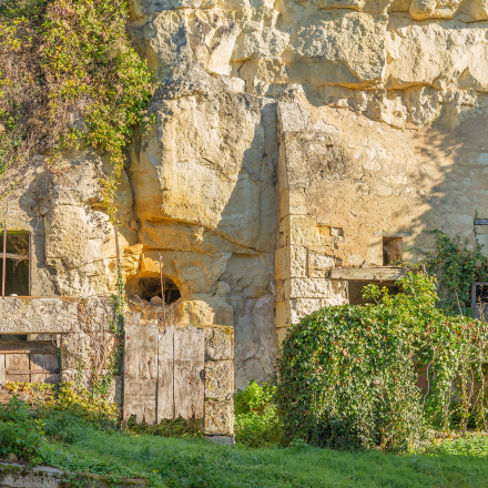 Les Côteaux hameau en troglo à Sepmes et Draché