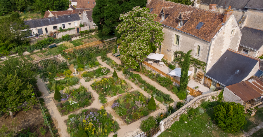 vue aérienne du jardin de curé de Chédigny