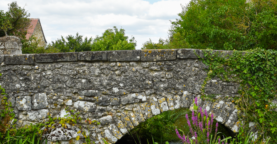pont médiéval du Louroux
