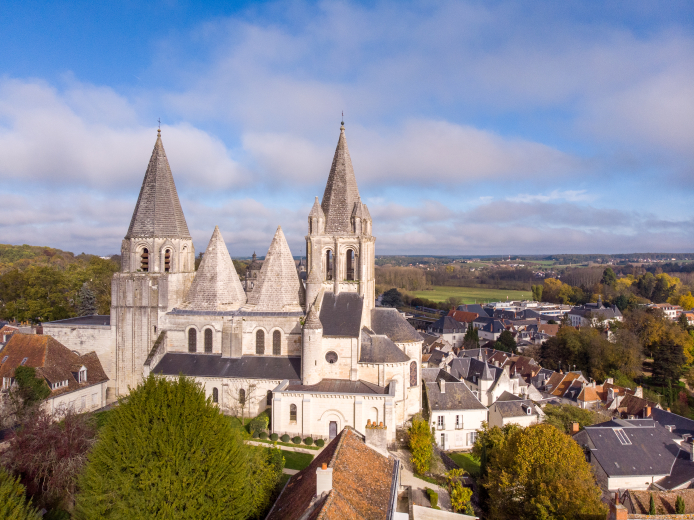 collégiale de Loches vue du ciel