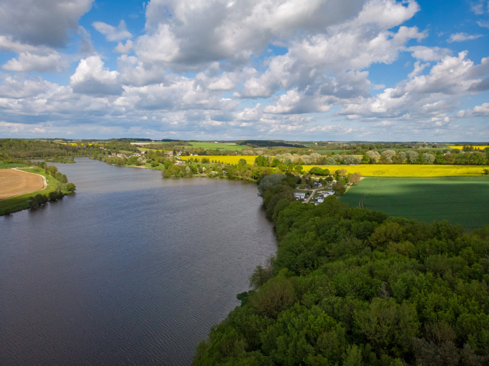 vue aérienne du lac de Chemillé-sur-Indrois