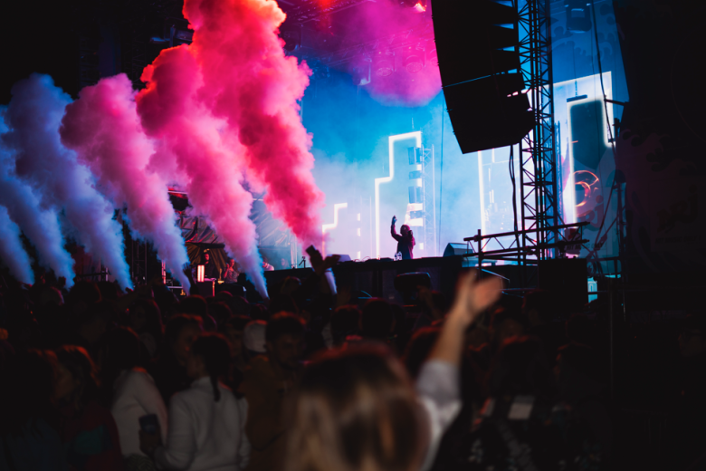 Concert et fumigène