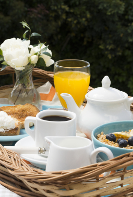 plateau petit-déjeuner