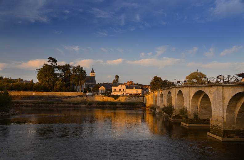 La creuse et le pont de Descartes