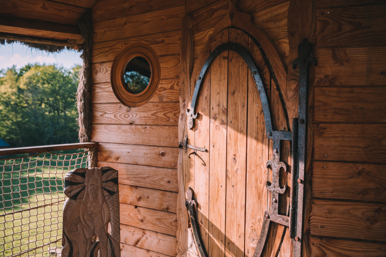 cabane hebergement insolite à Descartes