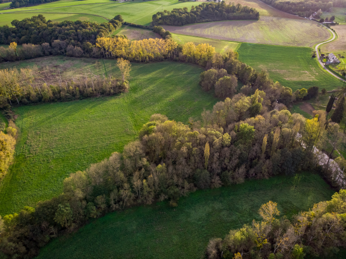 vue aérienne drone de la vallée de l'Indrois