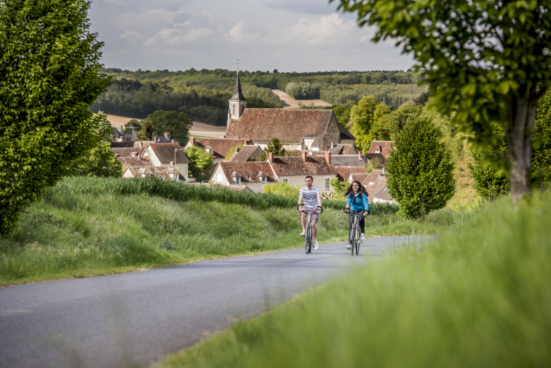couple à vélo à Boussay