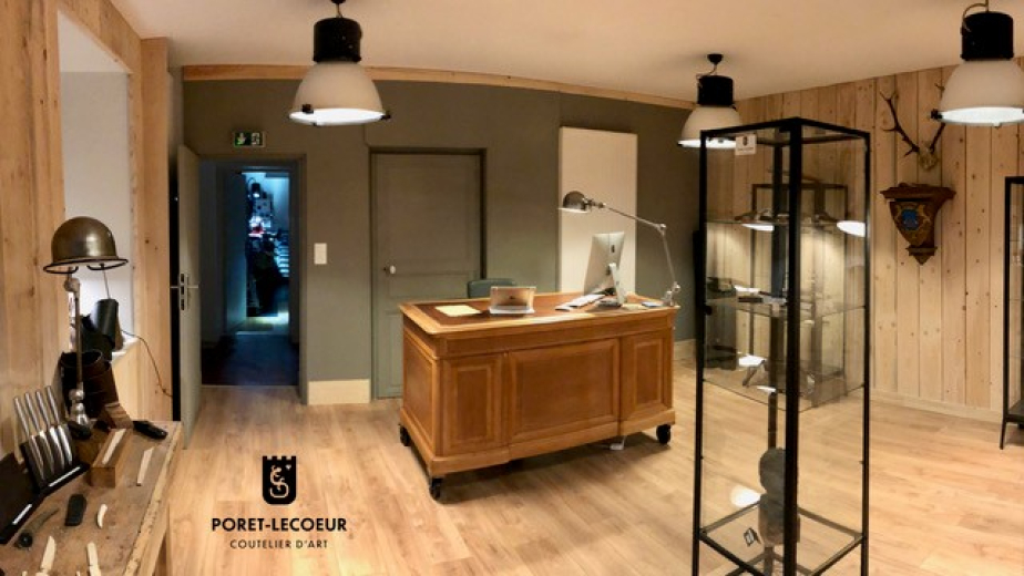 boutique de coutellerie à Montrésor