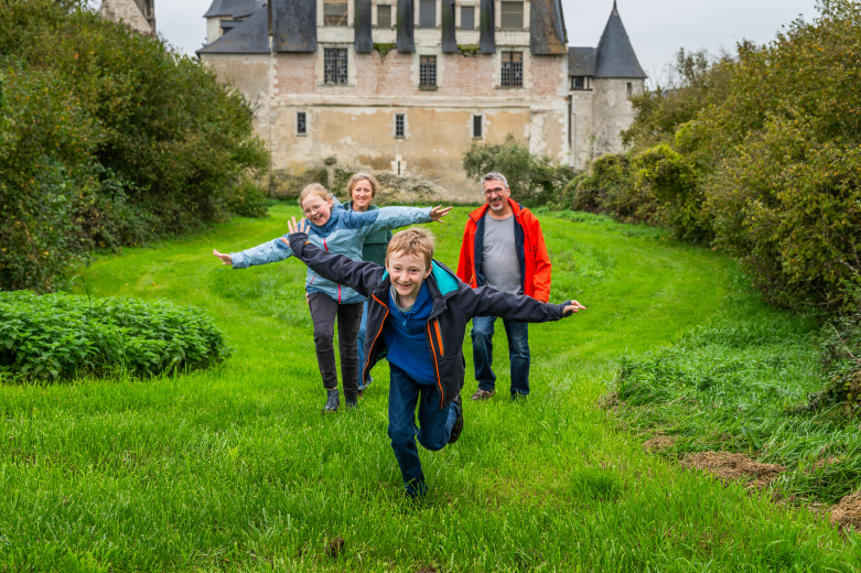 famille au Louroux