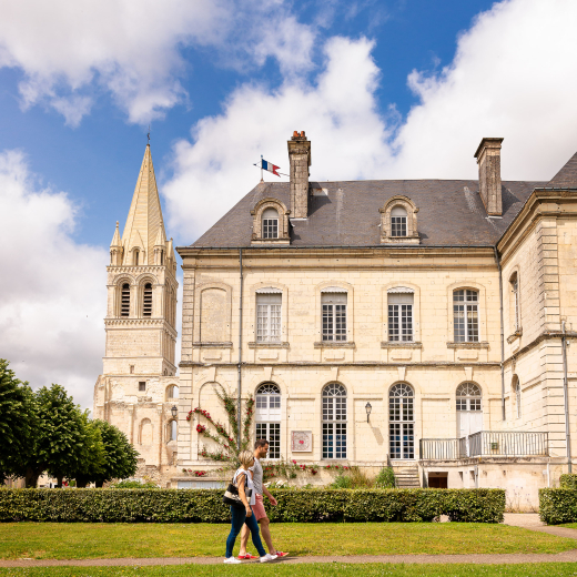 clocher de l'abbatiale de Beaulieu-lès-Loches