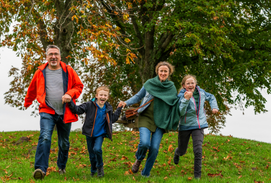 famille au lac du Louroux